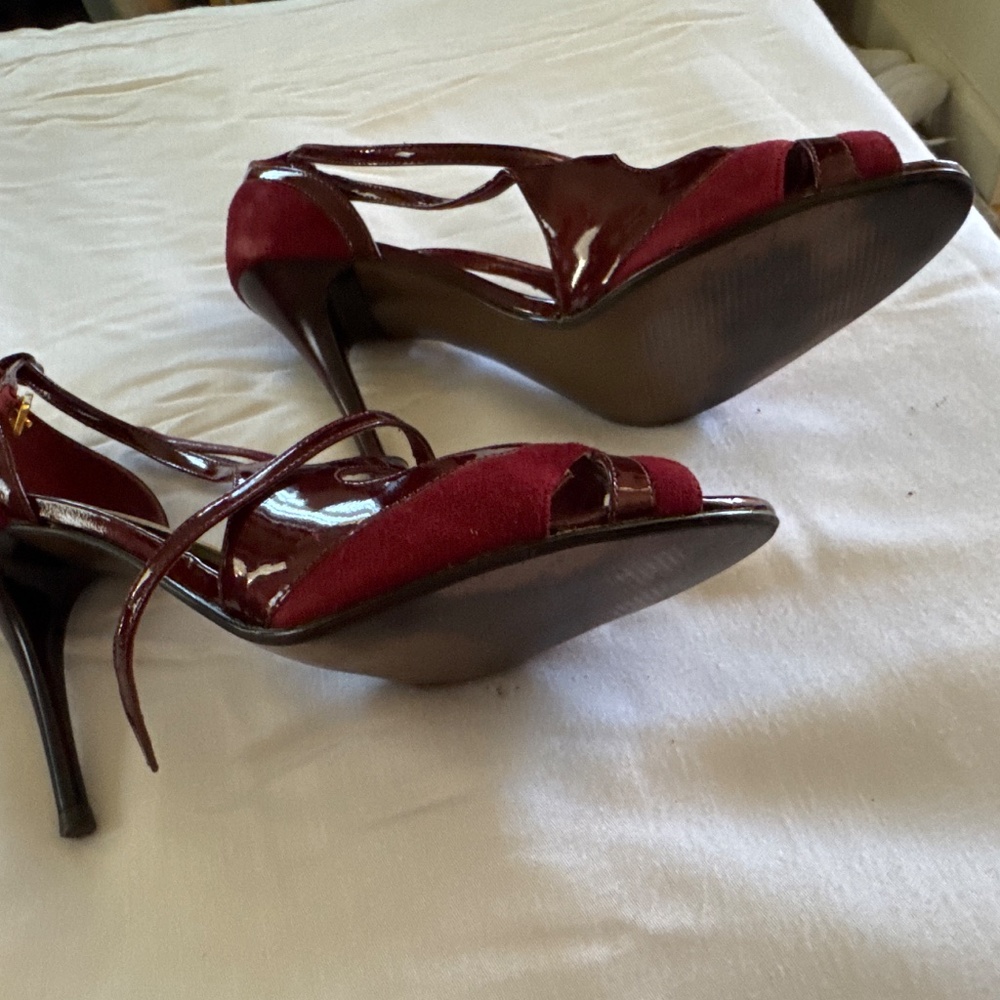 Shoes - Picture 2 of 4
